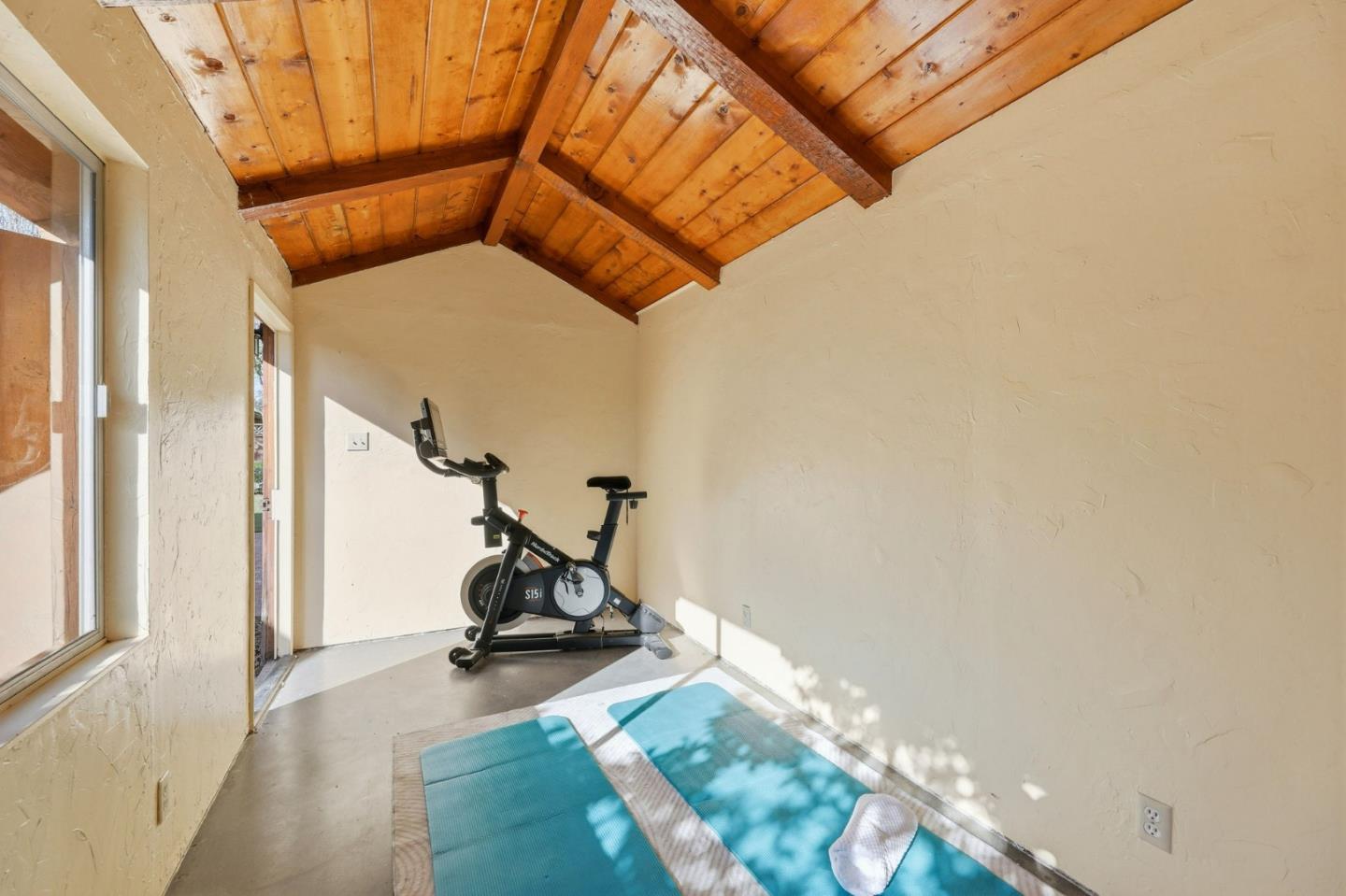 Detail Gallery Image 36 of 44 For 1396 Cordelia Ave, San Jose,  CA 95129 - 3 Beds | 2/1 Baths