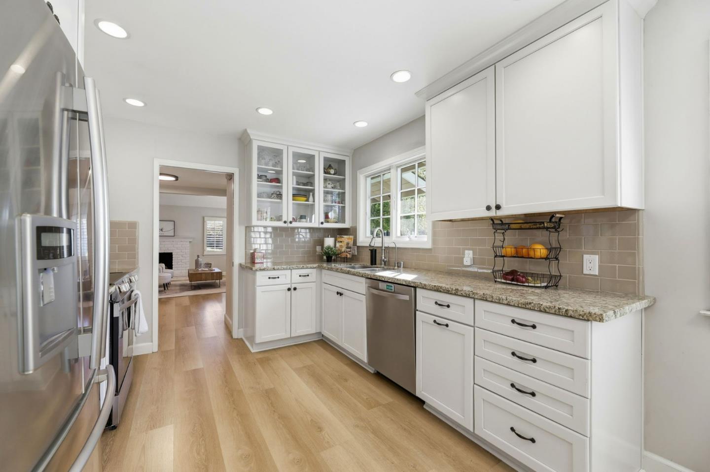 Detail Gallery Image 5 of 44 For 1396 Cordelia Ave, San Jose,  CA 95129 - 3 Beds | 2/1 Baths