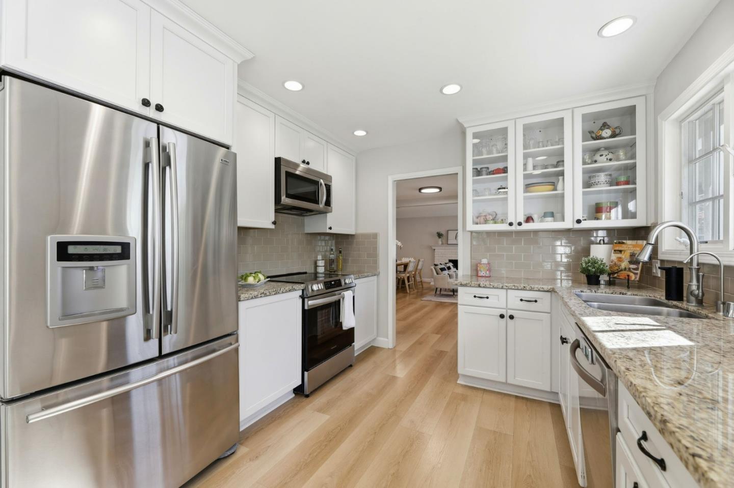 Detail Gallery Image 6 of 44 For 1396 Cordelia Ave, San Jose,  CA 95129 - 3 Beds | 2/1 Baths