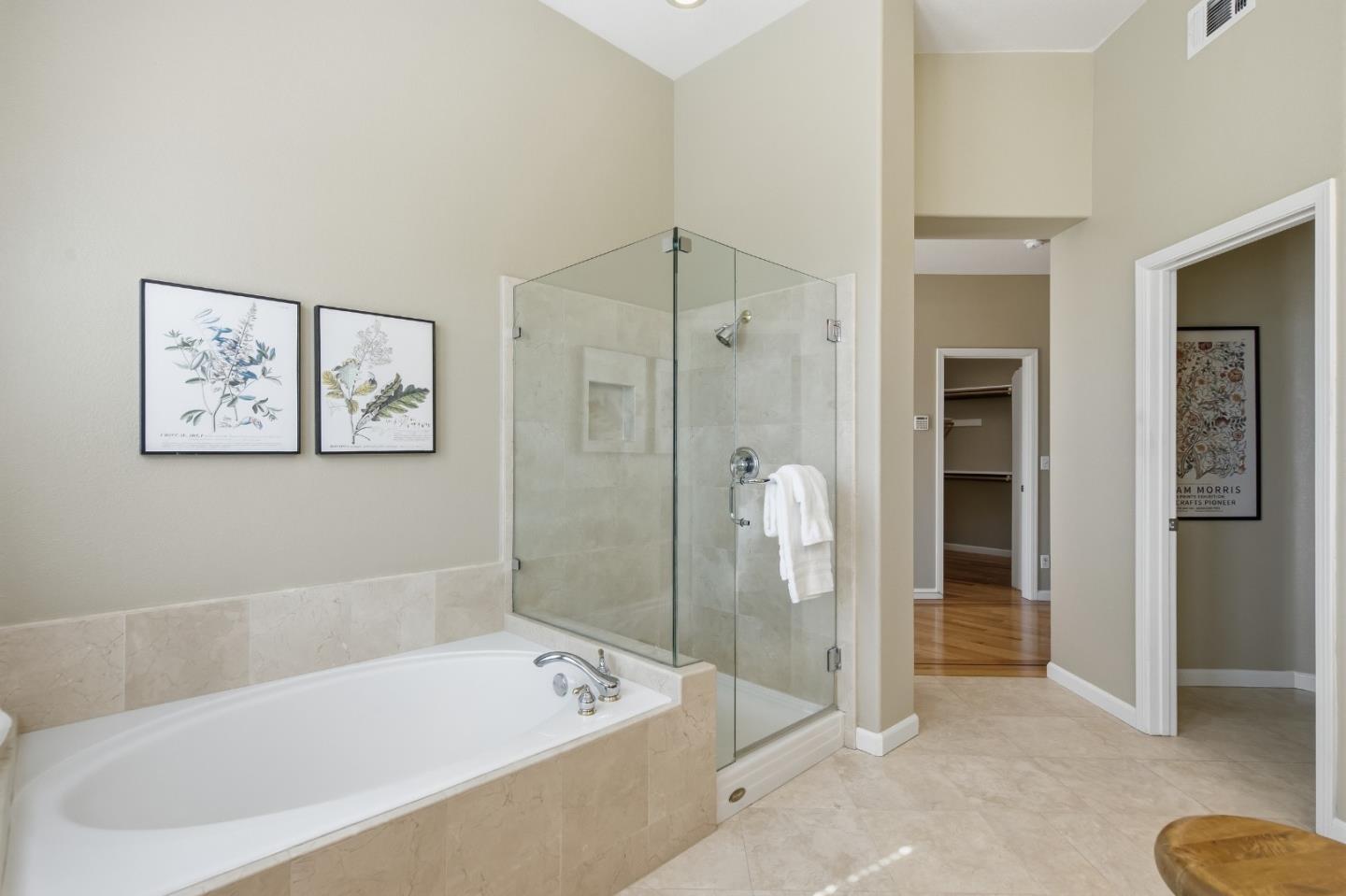 Detail Gallery Image 31 of 45 For 703 Lacewing Ln, Redwood City,  CA 94065 - 4 Beds | 2/1 Baths