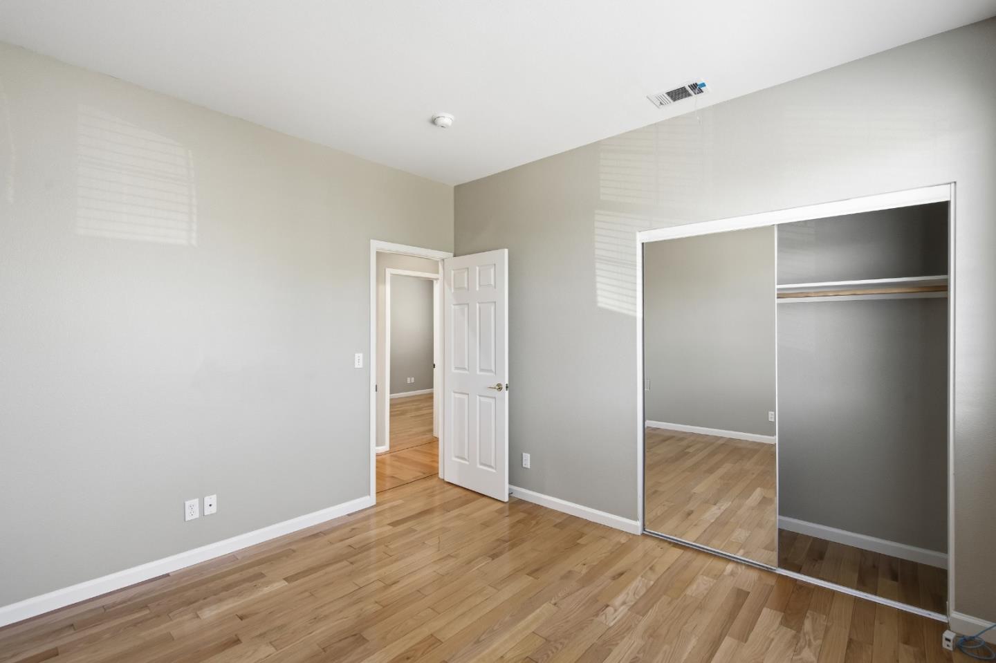 Detail Gallery Image 35 of 45 For 703 Lacewing Ln, Redwood City,  CA 94065 - 4 Beds | 2/1 Baths