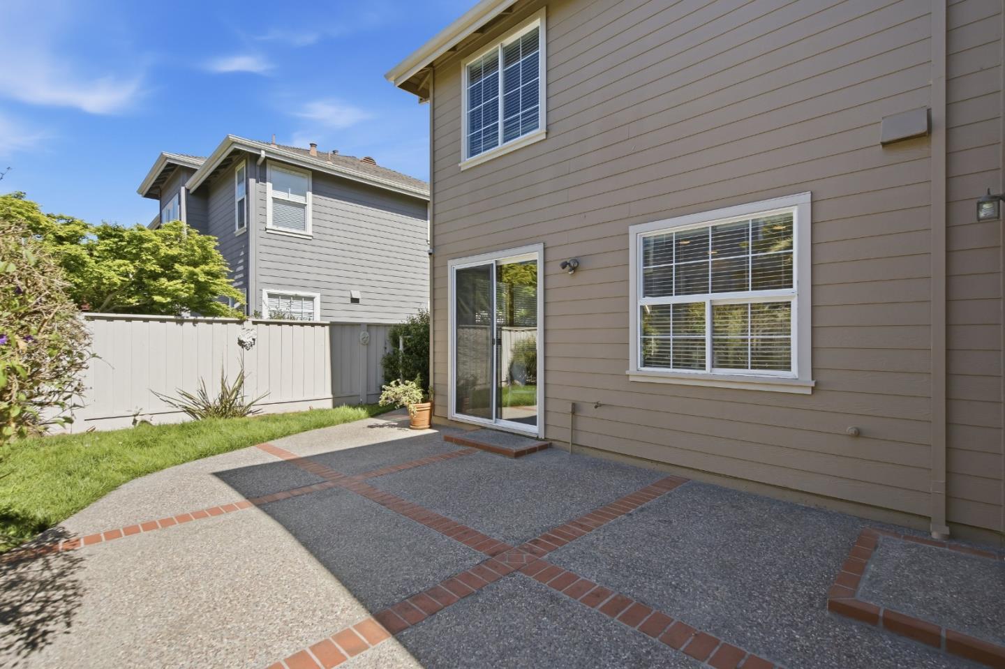 Detail Gallery Image 42 of 45 For 703 Lacewing Ln, Redwood City,  CA 94065 - 4 Beds | 2/1 Baths