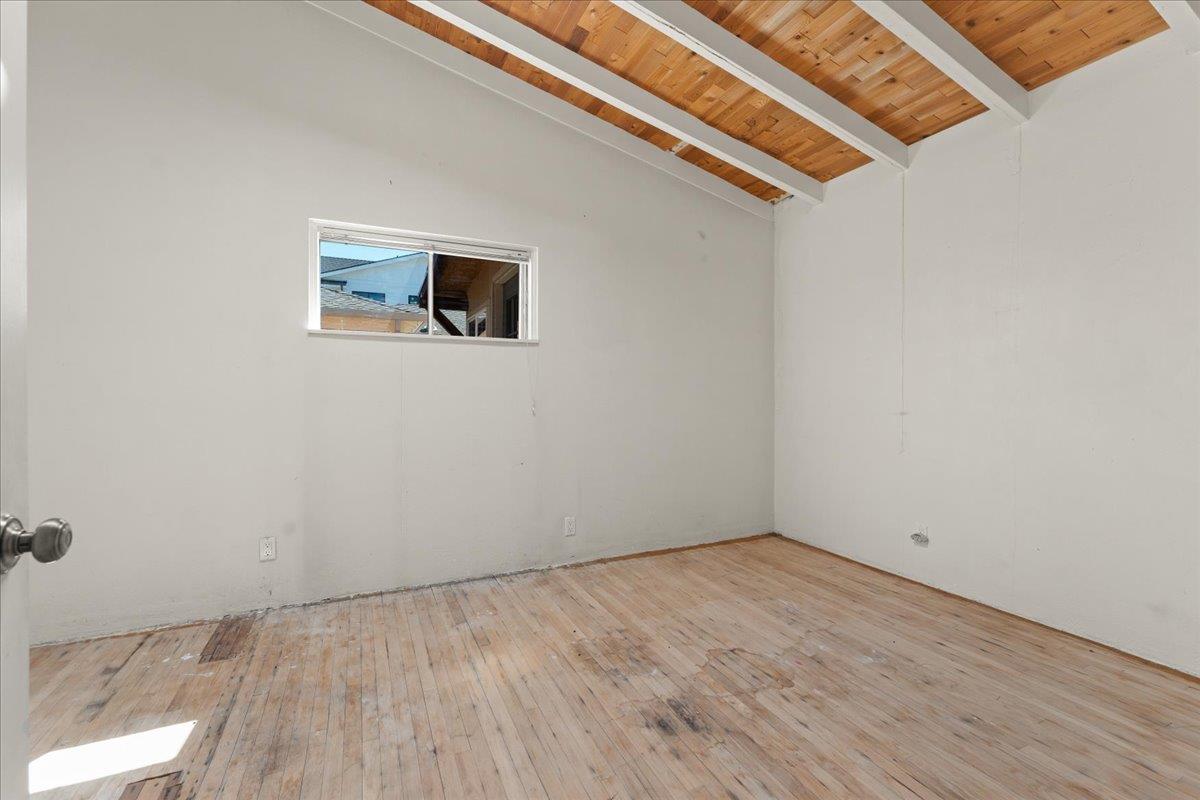 Detail Gallery Image 13 of 18 For 16001 Stephenie Ln, Los Gatos,  CA 95032 - 3 Beds | 2 Baths