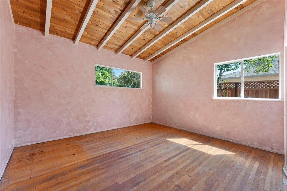 Detail Gallery Image 14 of 18 For 16001 Stephenie Ln, Los Gatos,  CA 95032 - 3 Beds | 2 Baths