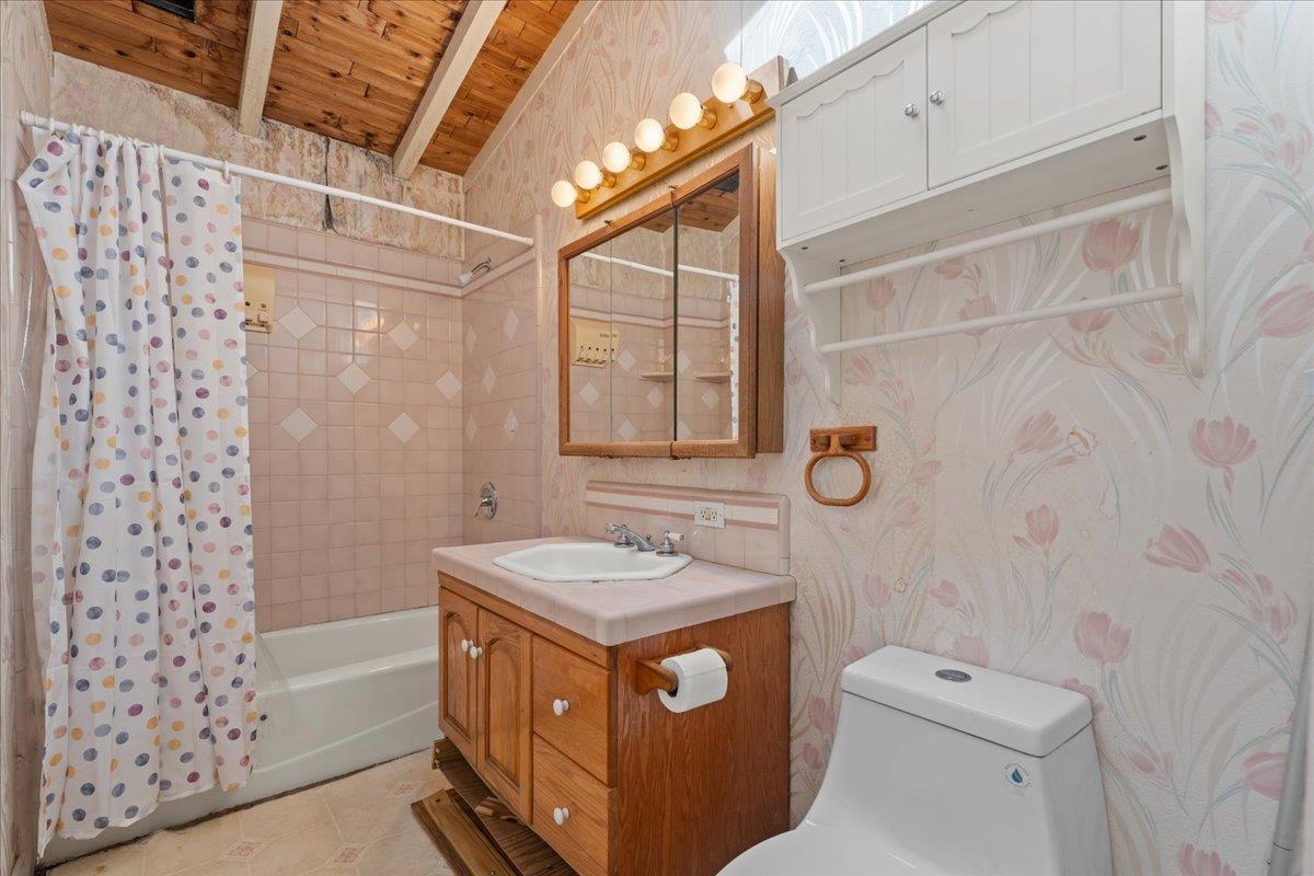 Detail Gallery Image 15 of 18 For 16001 Stephenie Ln, Los Gatos,  CA 95032 - 3 Beds | 2 Baths