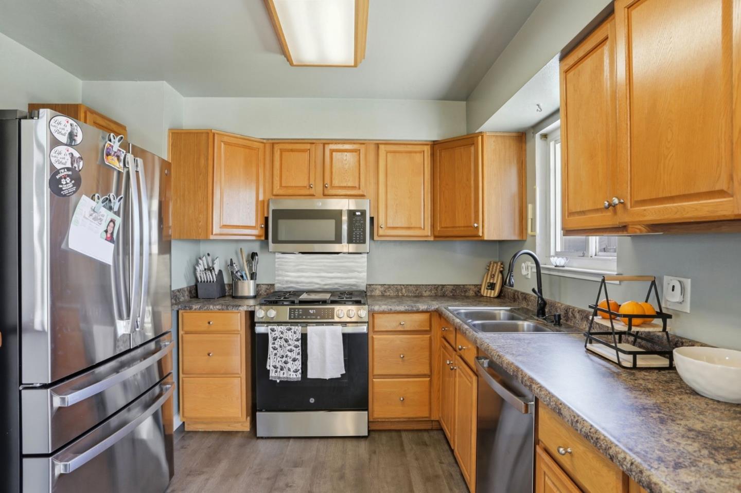 Detail Gallery Image 15 of 34 For 2048 Southwood Dr, Vacaville,  CA 95687 - 3 Beds | 1/1 Baths