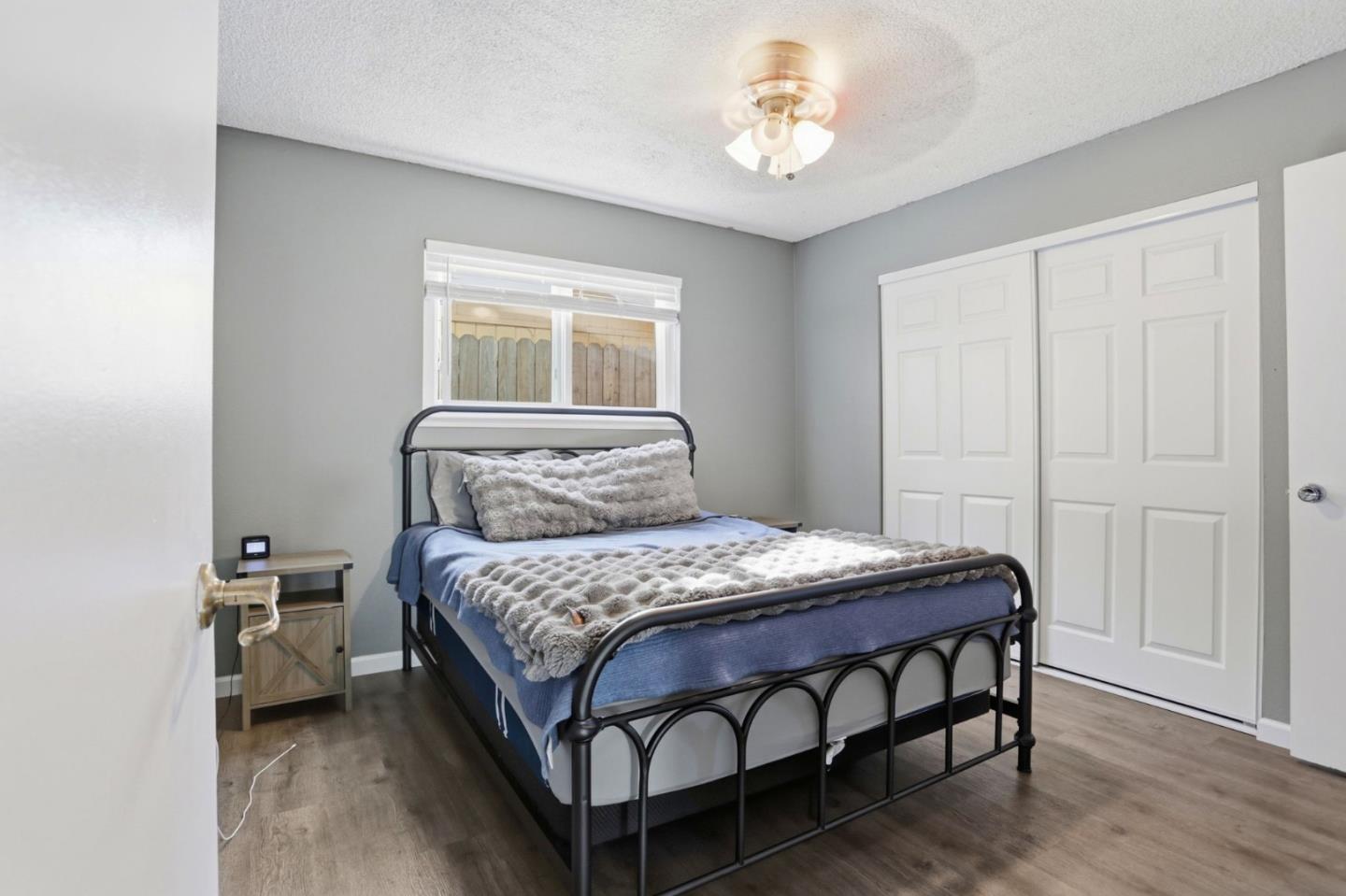 Detail Gallery Image 21 of 34 For 2048 Southwood Dr, Vacaville,  CA 95687 - 3 Beds | 1/1 Baths