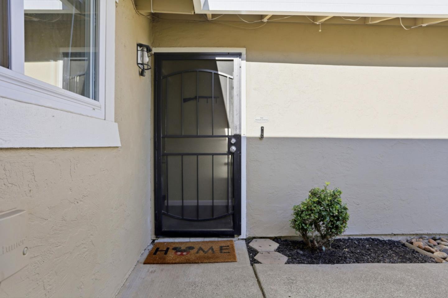 Detail Gallery Image 7 of 34 For 2048 Southwood Dr, Vacaville,  CA 95687 - 3 Beds | 1/1 Baths