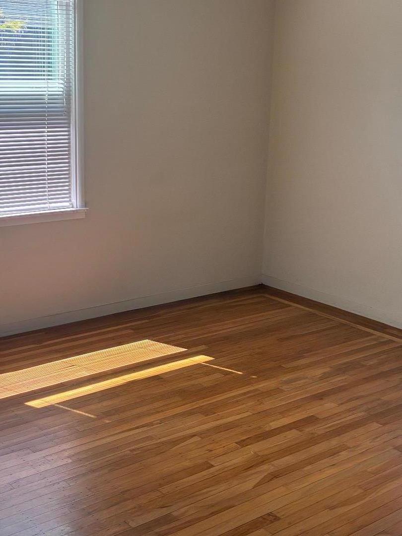 Detail Gallery Image 9 of 13 For 922 Oak Ln #2,  Menlo Park,  CA 94025 - 2 Beds | 1 Baths