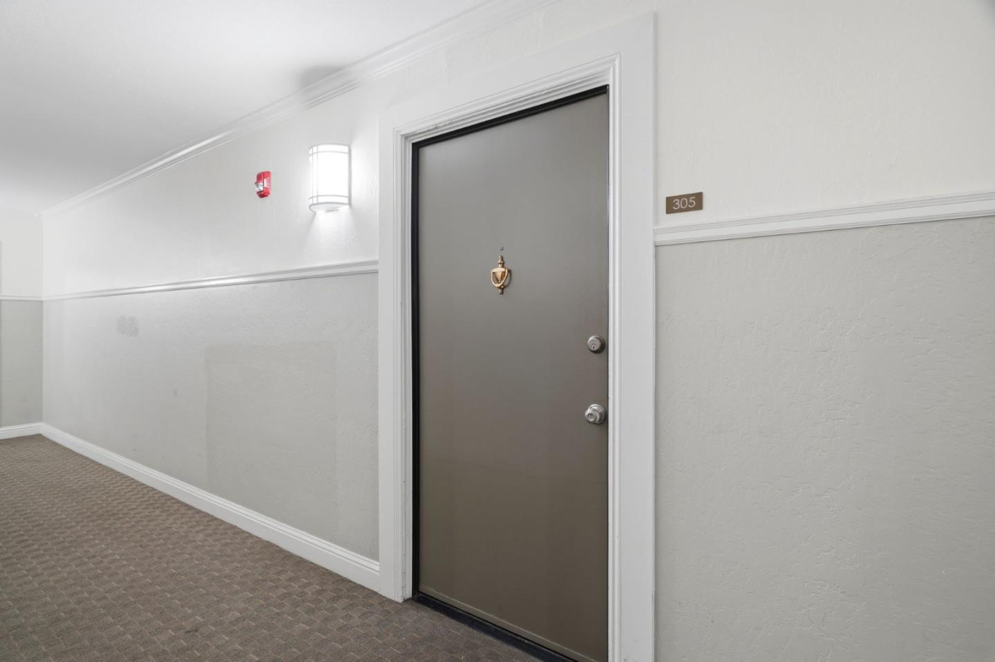 Detail Gallery Image 23 of 27 For 1031 Crestview Dr #305,  Mountain View,  CA 94040 - 2 Beds | 2 Baths
