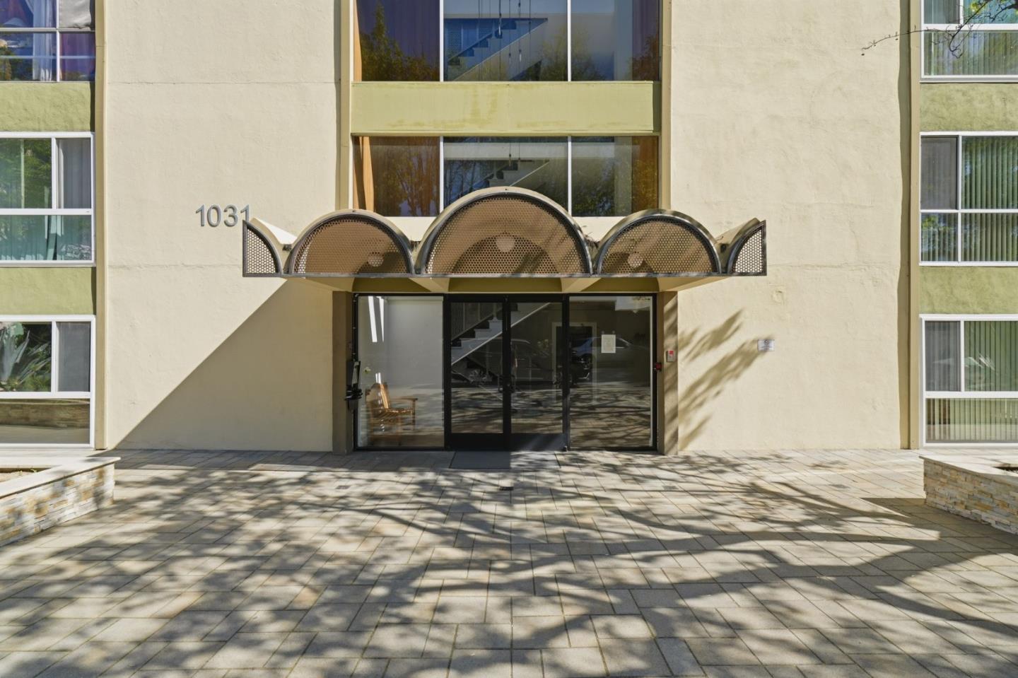 Detail Gallery Image 24 of 27 For 1031 Crestview Dr #305,  Mountain View,  CA 94040 - 2 Beds | 2 Baths