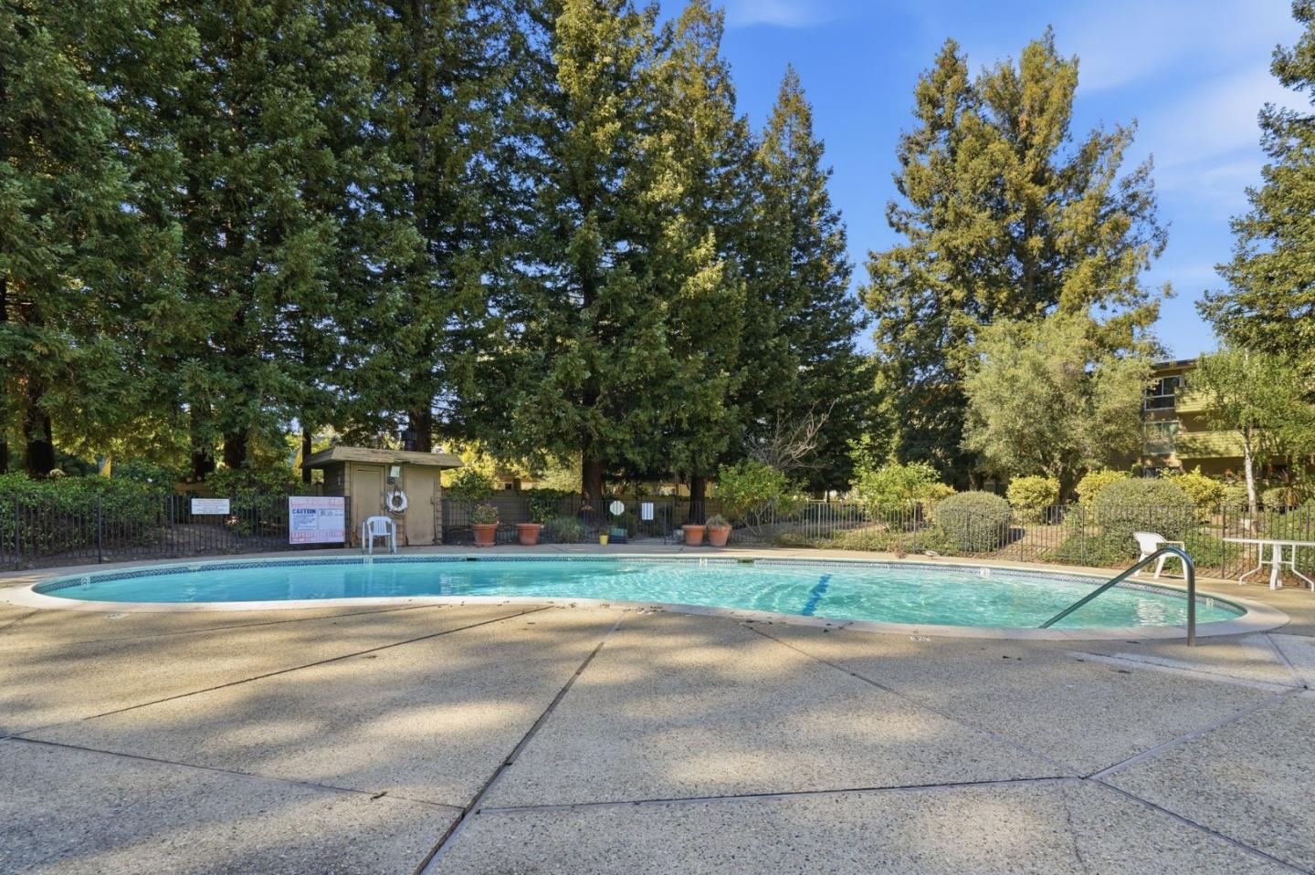 Detail Gallery Image 26 of 27 For 1031 Crestview Dr #305,  Mountain View,  CA 94040 - 2 Beds | 2 Baths