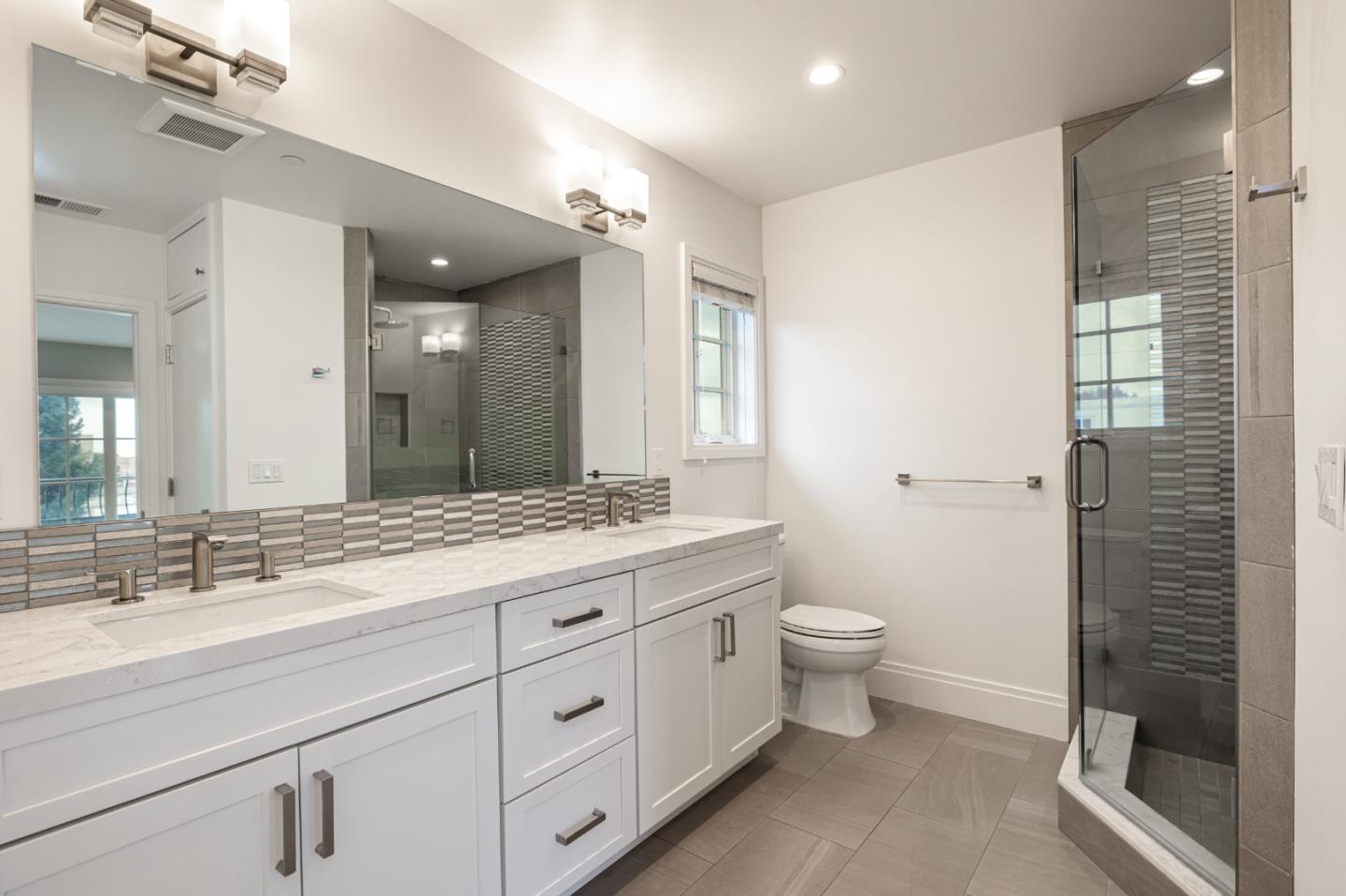 Detail Gallery Image 13 of 14 For 436 Laurel St #3,  San Carlos,  CA 94070 - 2 Beds | 2/1 Baths