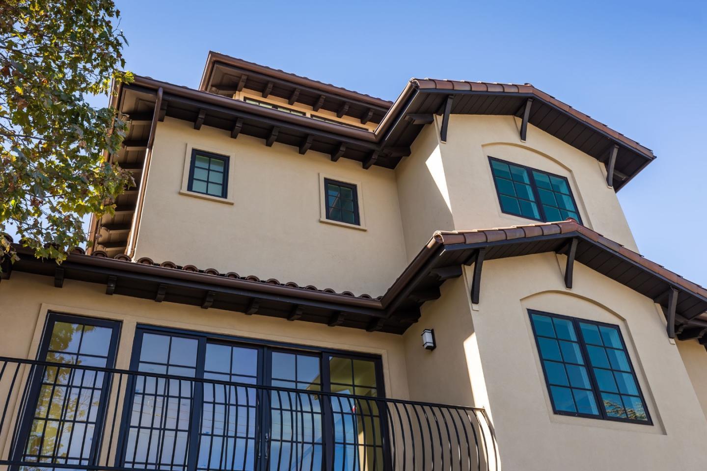 Detail Gallery Image 2 of 14 For 436 Laurel St #3,  San Carlos,  CA 94070 - 2 Beds | 2/1 Baths