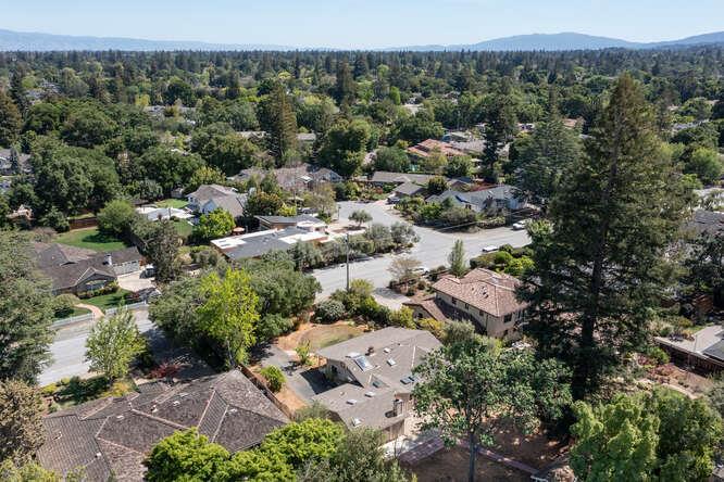 866 Echo Drive, Los Altos, CA, 94024