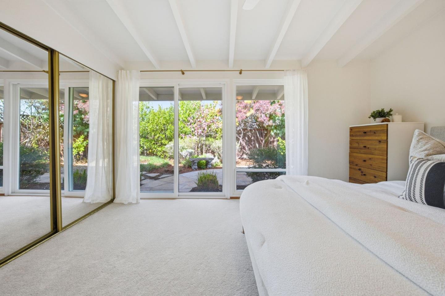 Detail Gallery Image 24 of 47 For 206 Thompson Ave, Mountain View,  CA 94043 - 3 Beds | 2 Baths