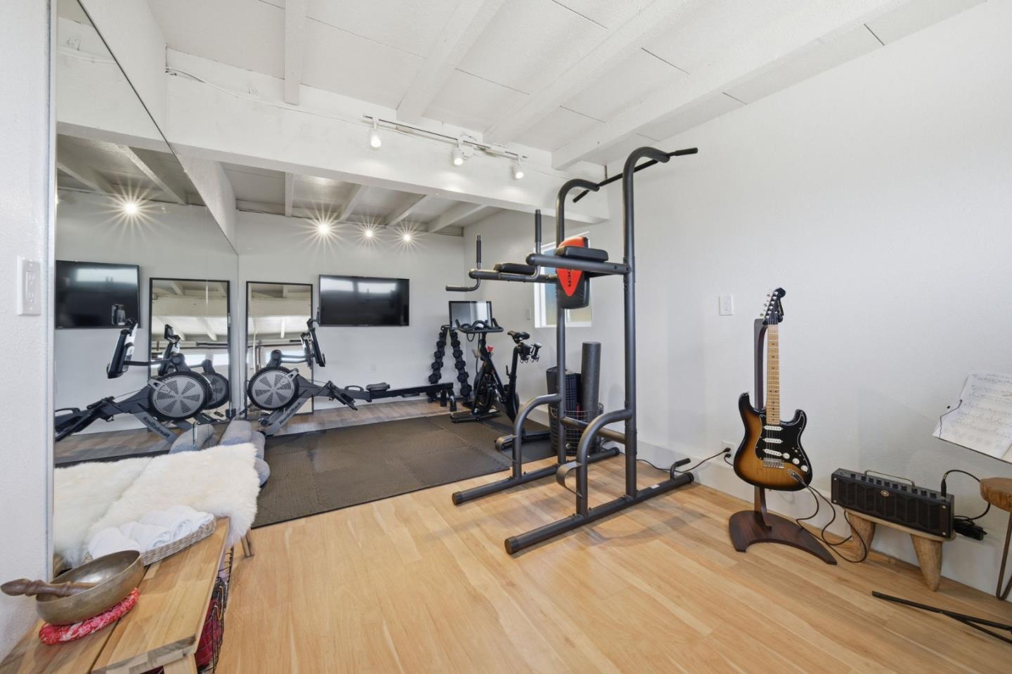 Detail Gallery Image 35 of 47 For 206 Thompson Ave, Mountain View,  CA 94043 - 3 Beds | 2 Baths