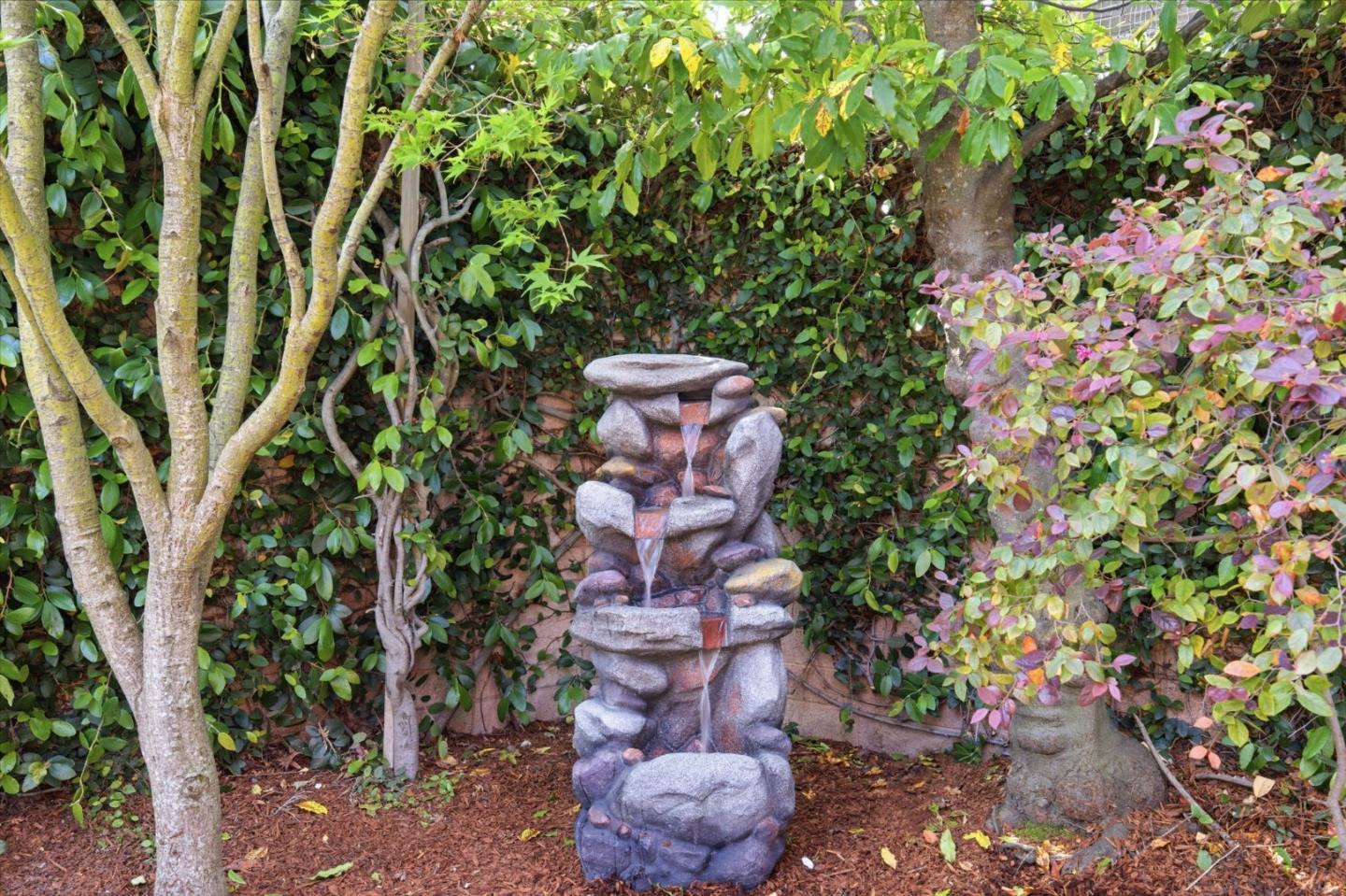 Detail Gallery Image 36 of 47 For 206 Thompson Ave, Mountain View,  CA 94043 - 3 Beds | 2 Baths