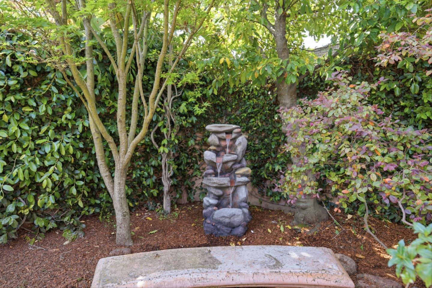 Detail Gallery Image 37 of 47 For 206 Thompson Ave, Mountain View,  CA 94043 - 3 Beds | 2 Baths