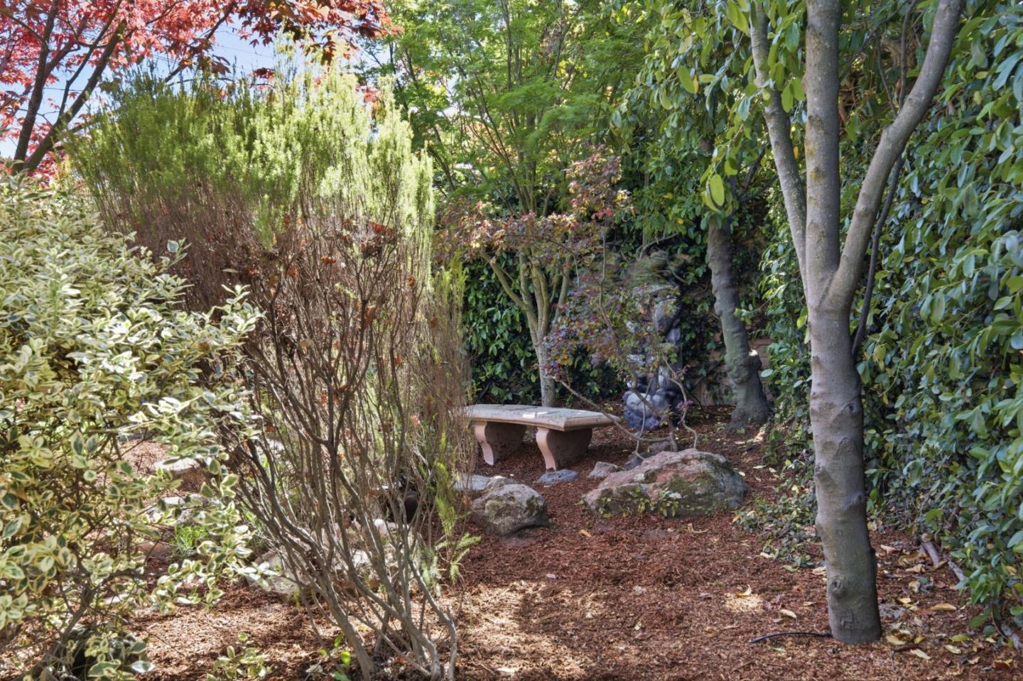 Detail Gallery Image 38 of 47 For 206 Thompson Ave, Mountain View,  CA 94043 - 3 Beds | 2 Baths