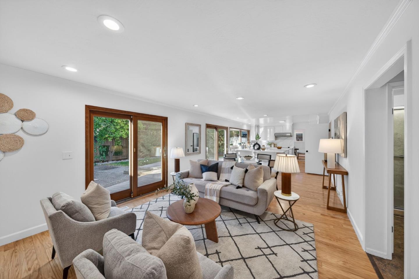 Detail Gallery Image 16 of 45 For 1825 Harris Ave, San Jose,  CA 95124 - 5 Beds | 3 Baths