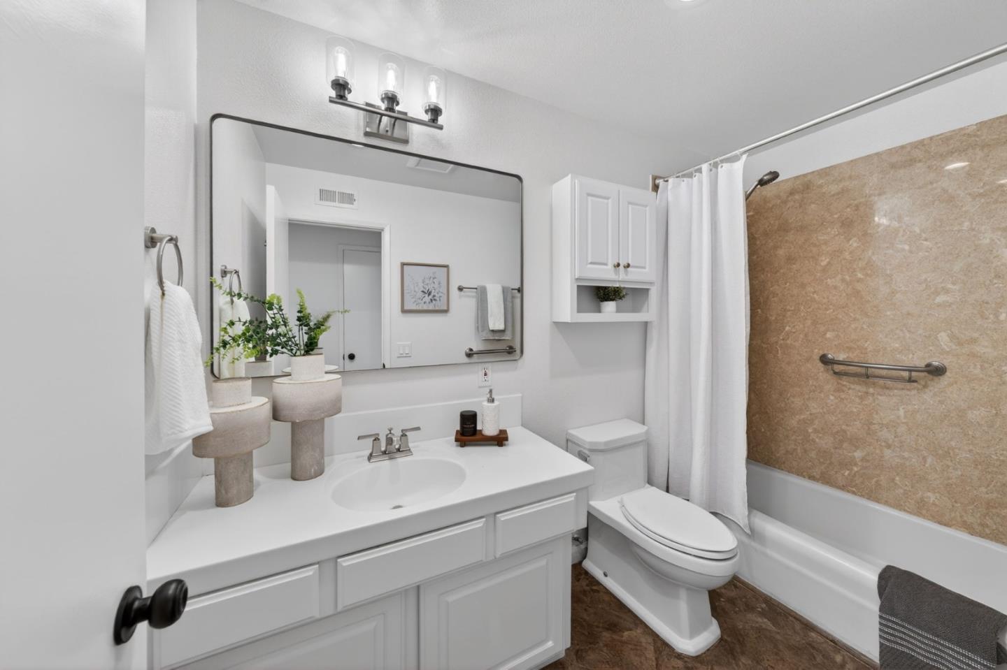 Detail Gallery Image 22 of 45 For 1825 Harris Ave, San Jose,  CA 95124 - 5 Beds | 3 Baths