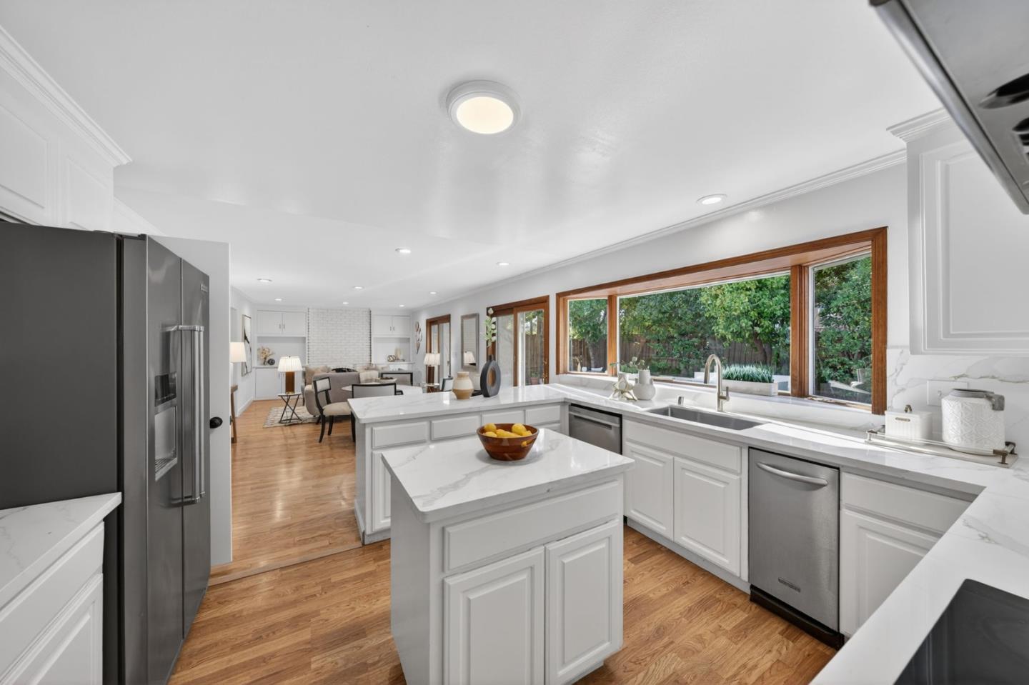 Detail Gallery Image 9 of 45 For 1825 Harris Ave, San Jose,  CA 95124 - 5 Beds | 3 Baths