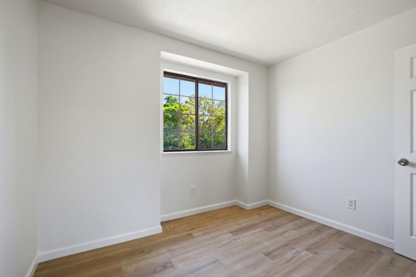 Detail Gallery Image 17 of 29 For 4368 via Dora Dr, Antioch,  CA 94531 - 4 Beds | 2/1 Baths