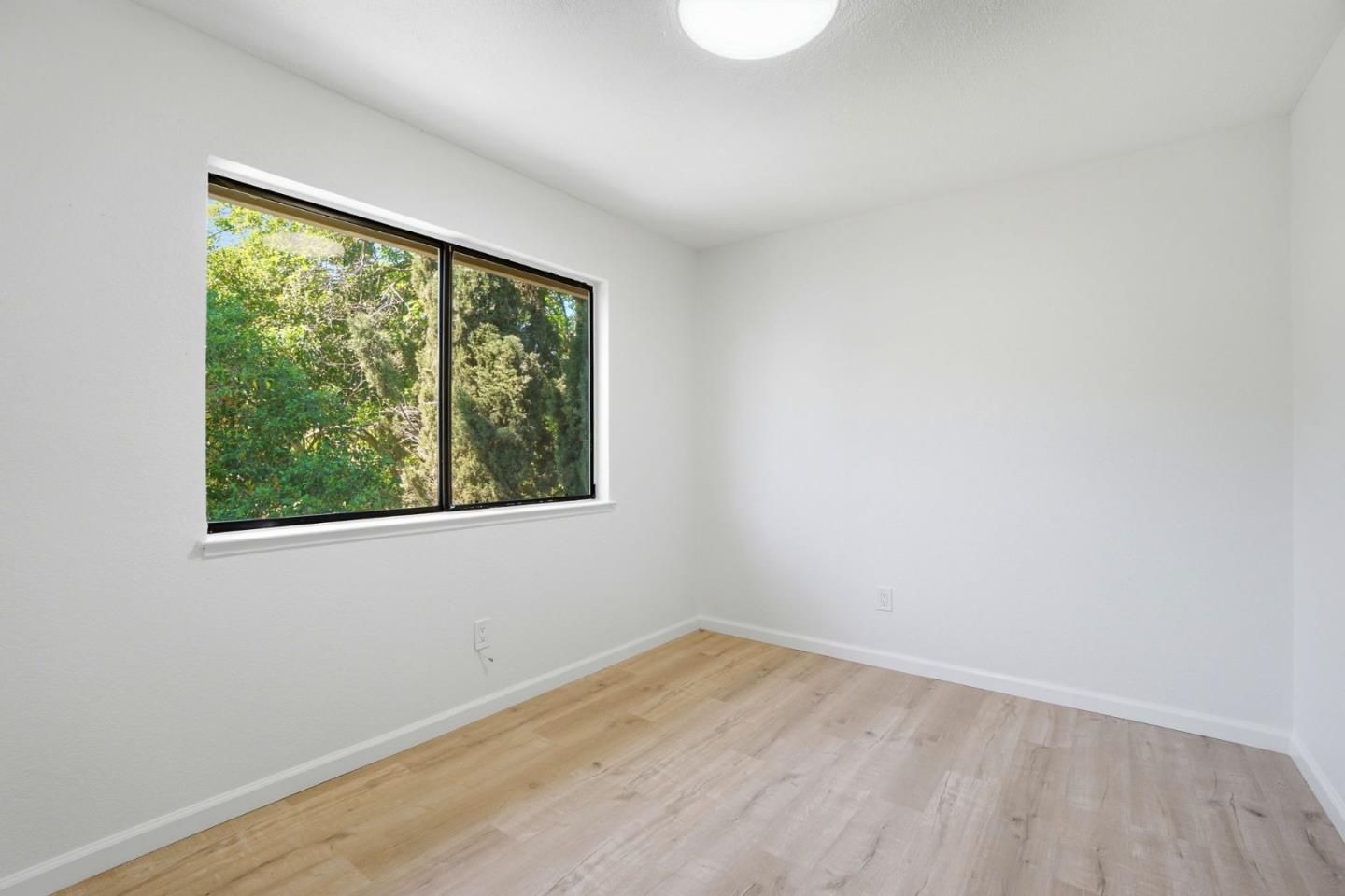 Detail Gallery Image 19 of 29 For 4368 via Dora Dr, Antioch,  CA 94531 - 4 Beds | 2/1 Baths