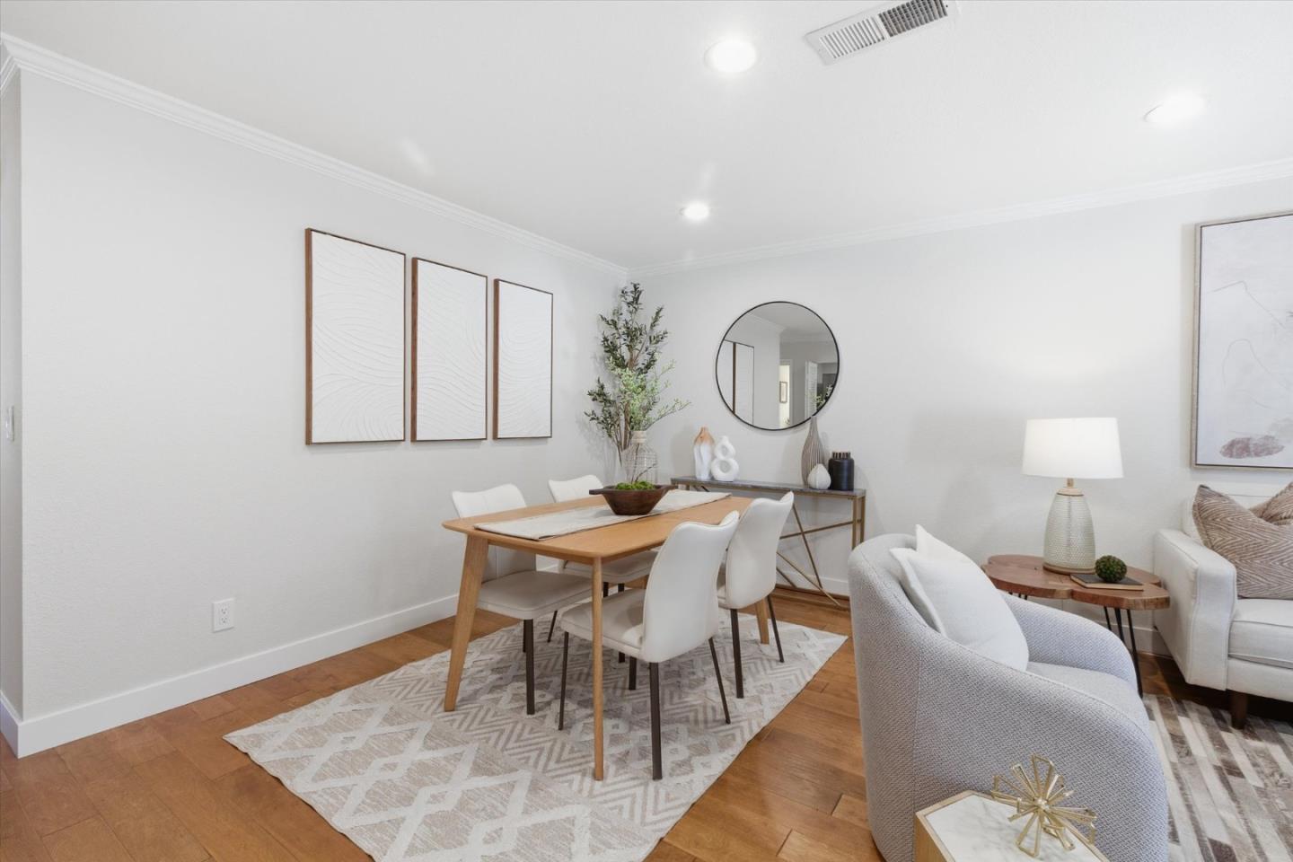 Detail Gallery Image 11 of 26 For 701 San Conrado Ter #7,  Sunnyvale,  CA 94085 - 2 Beds | 2 Baths