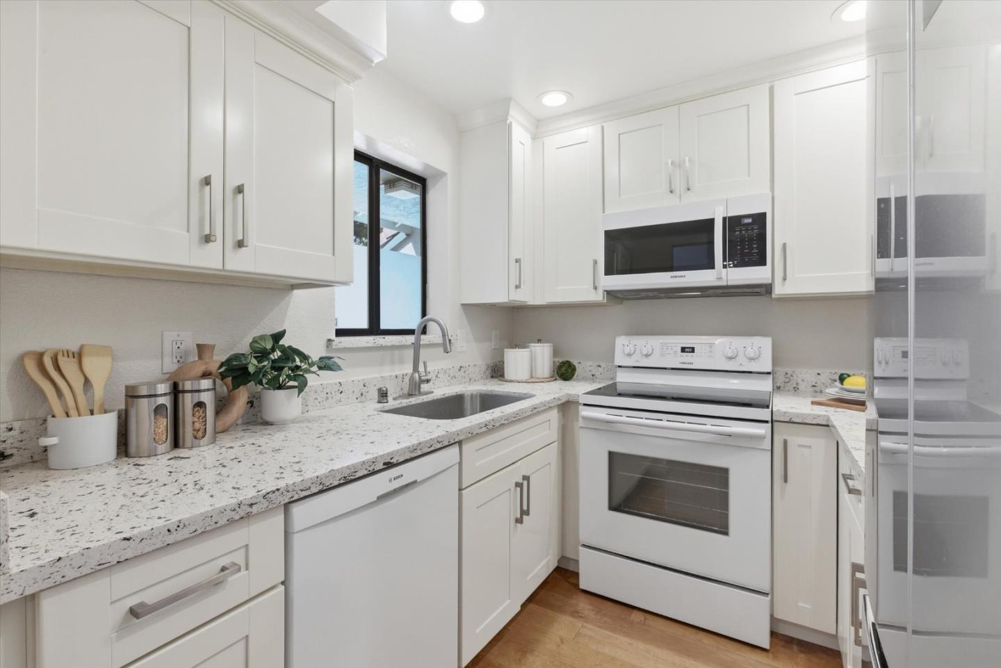 701 San Conrado Terrace UNIT 7, Sunnyvale, CA, 94085