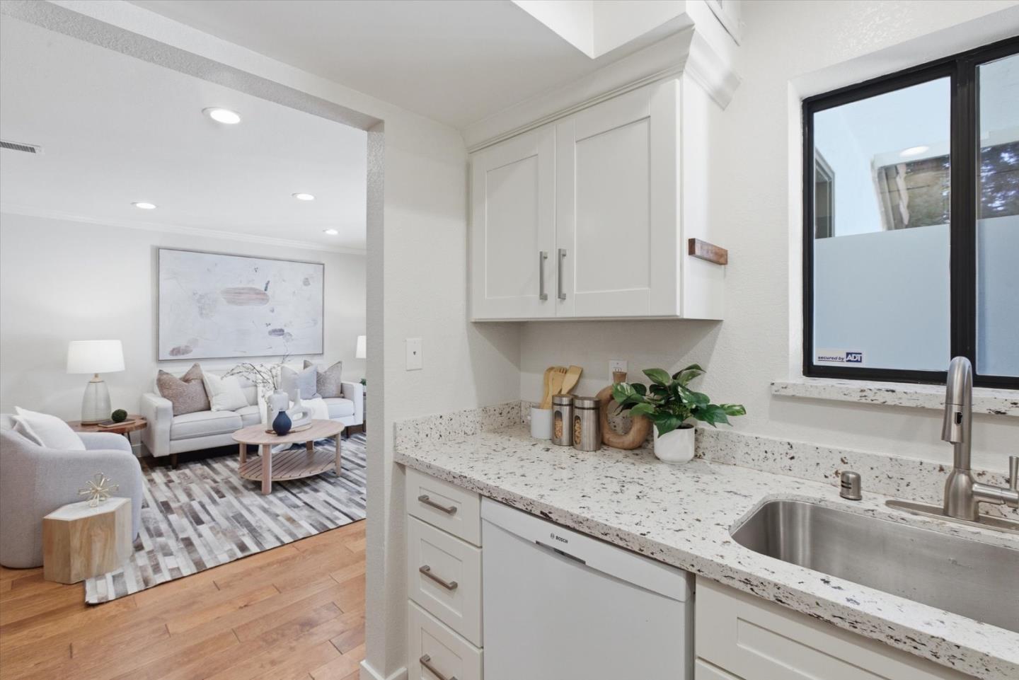 Detail Gallery Image 14 of 26 For 701 San Conrado Ter #7,  Sunnyvale,  CA 94085 - 2 Beds | 2 Baths