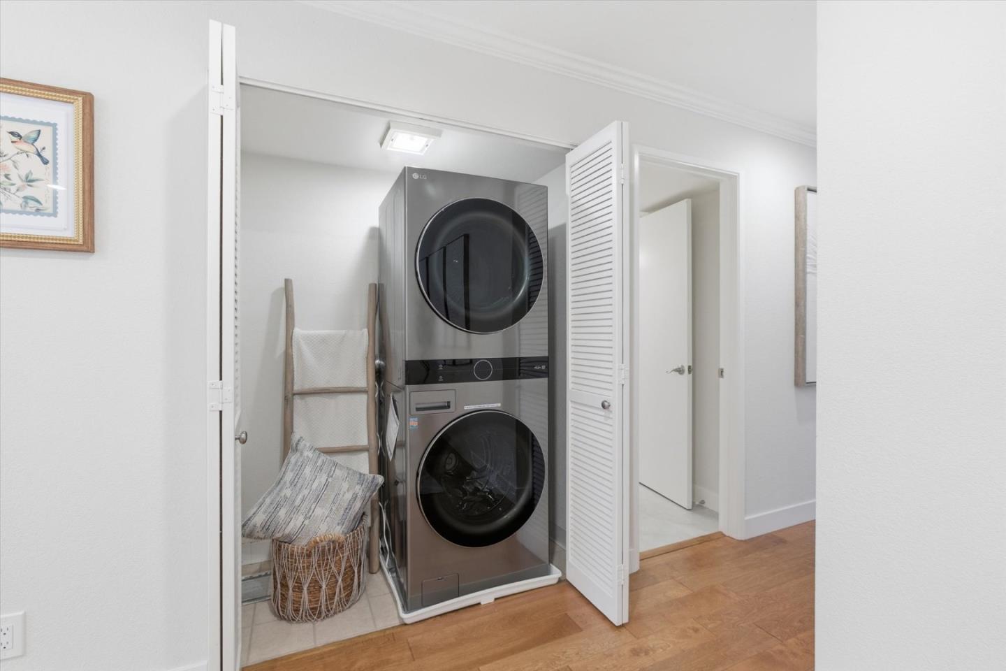 Detail Gallery Image 15 of 26 For 701 San Conrado Ter #7,  Sunnyvale,  CA 94085 - 2 Beds | 2 Baths