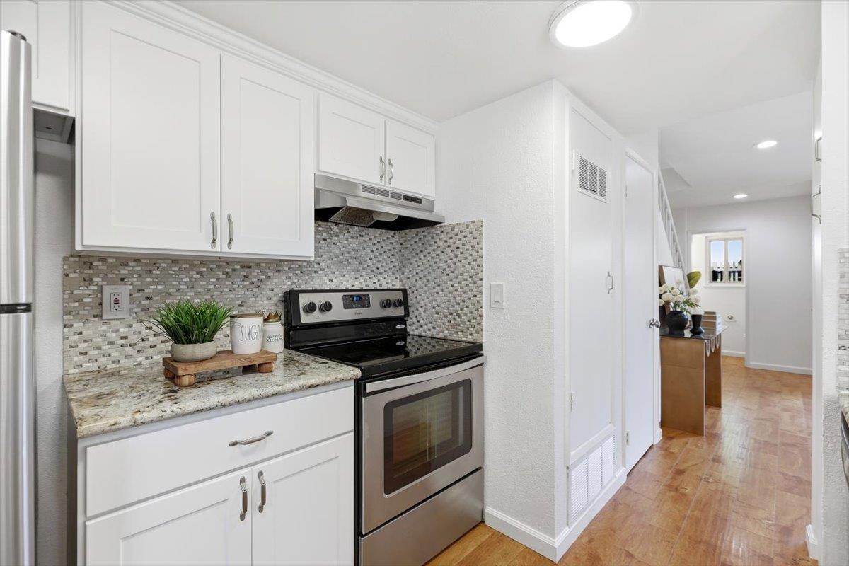 Detail Gallery Image 13 of 44 For 236 E Red Oak Dr #B,  Sunnyvale,  CA 94086 - 2 Beds | 1/1 Baths