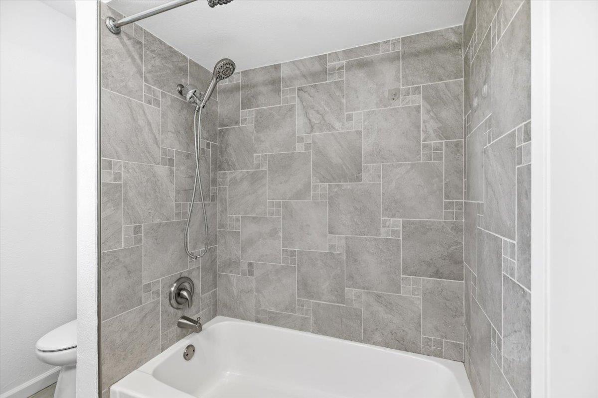 Detail Gallery Image 27 of 44 For 236 E Red Oak Dr #B,  Sunnyvale,  CA 94086 - 2 Beds | 1/1 Baths