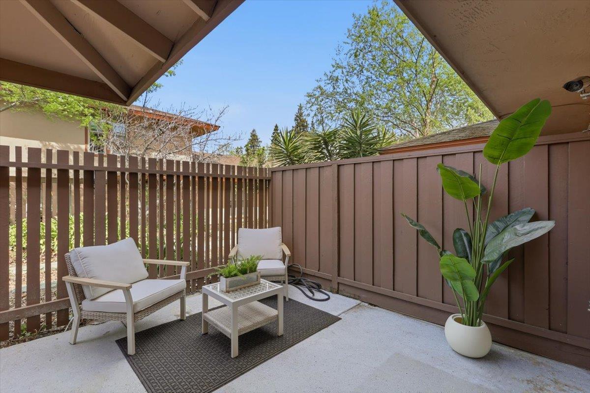 Detail Gallery Image 29 of 44 For 236 E Red Oak Dr #B,  Sunnyvale,  CA 94086 - 2 Beds | 1/1 Baths