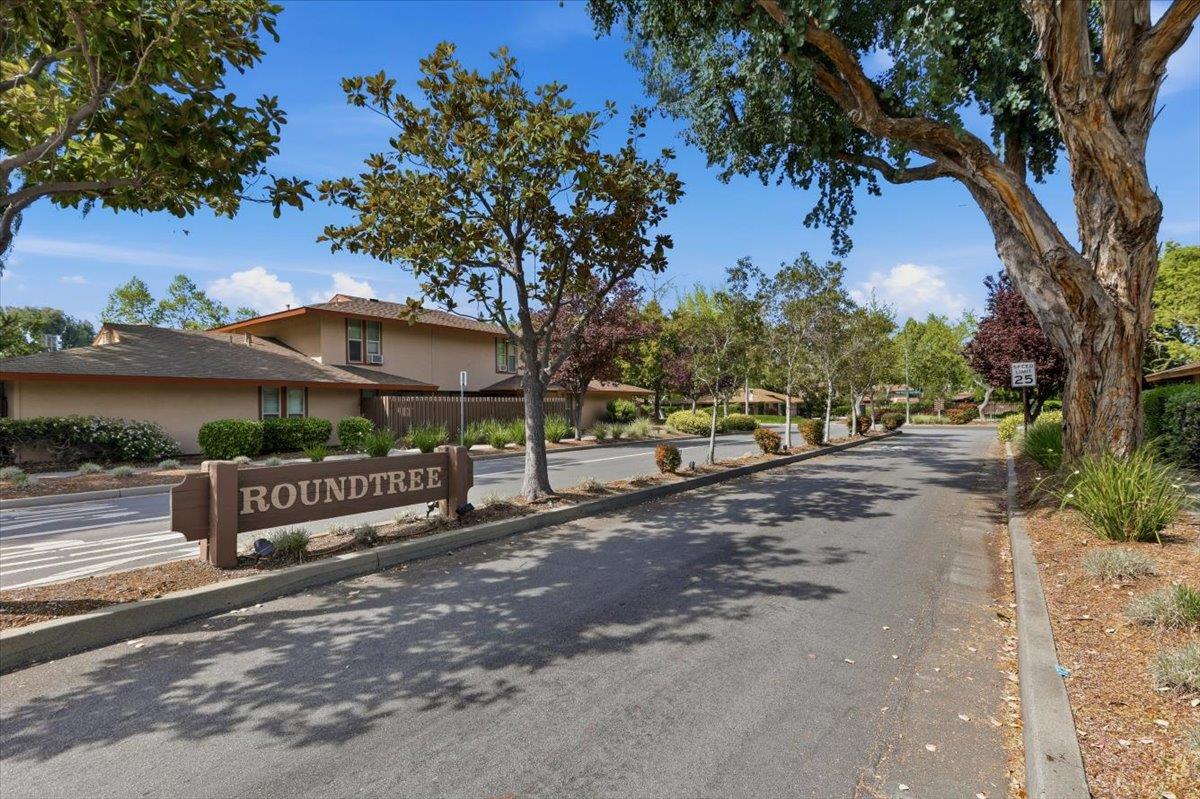 Detail Gallery Image 36 of 44 For 236 E Red Oak Dr #B,  Sunnyvale,  CA 94086 - 2 Beds | 1/1 Baths