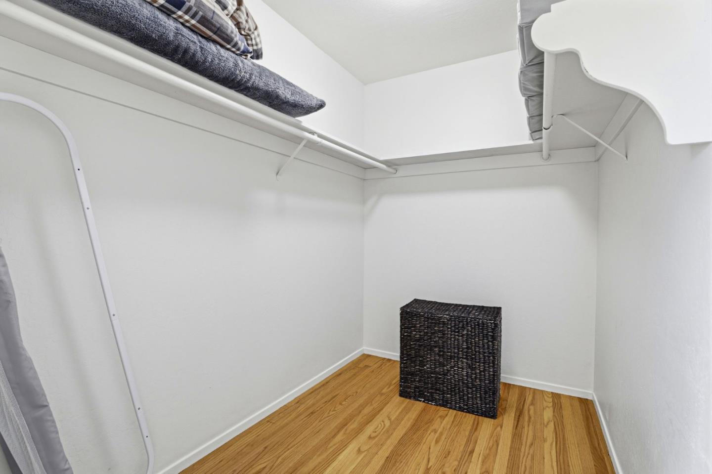 Detail Gallery Image 19 of 61 For 1079 the Dalles Ave, Sunnyvale,  CA 94087 - 3 Beds | 2/1 Baths