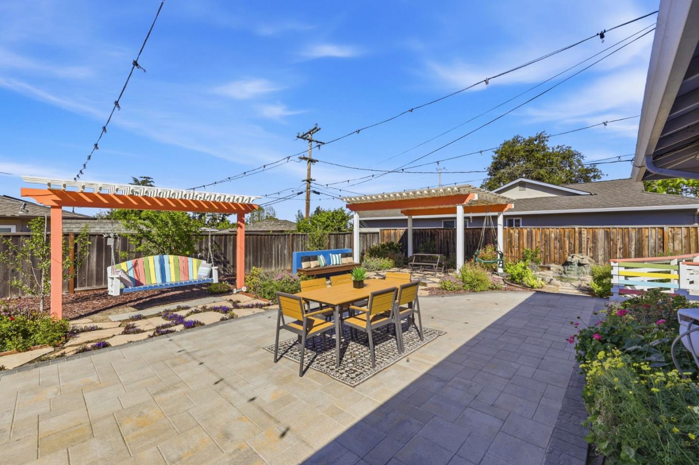 Detail Gallery Image 32 of 61 For 1079 the Dalles Ave, Sunnyvale,  CA 94087 - 3 Beds | 2/1 Baths