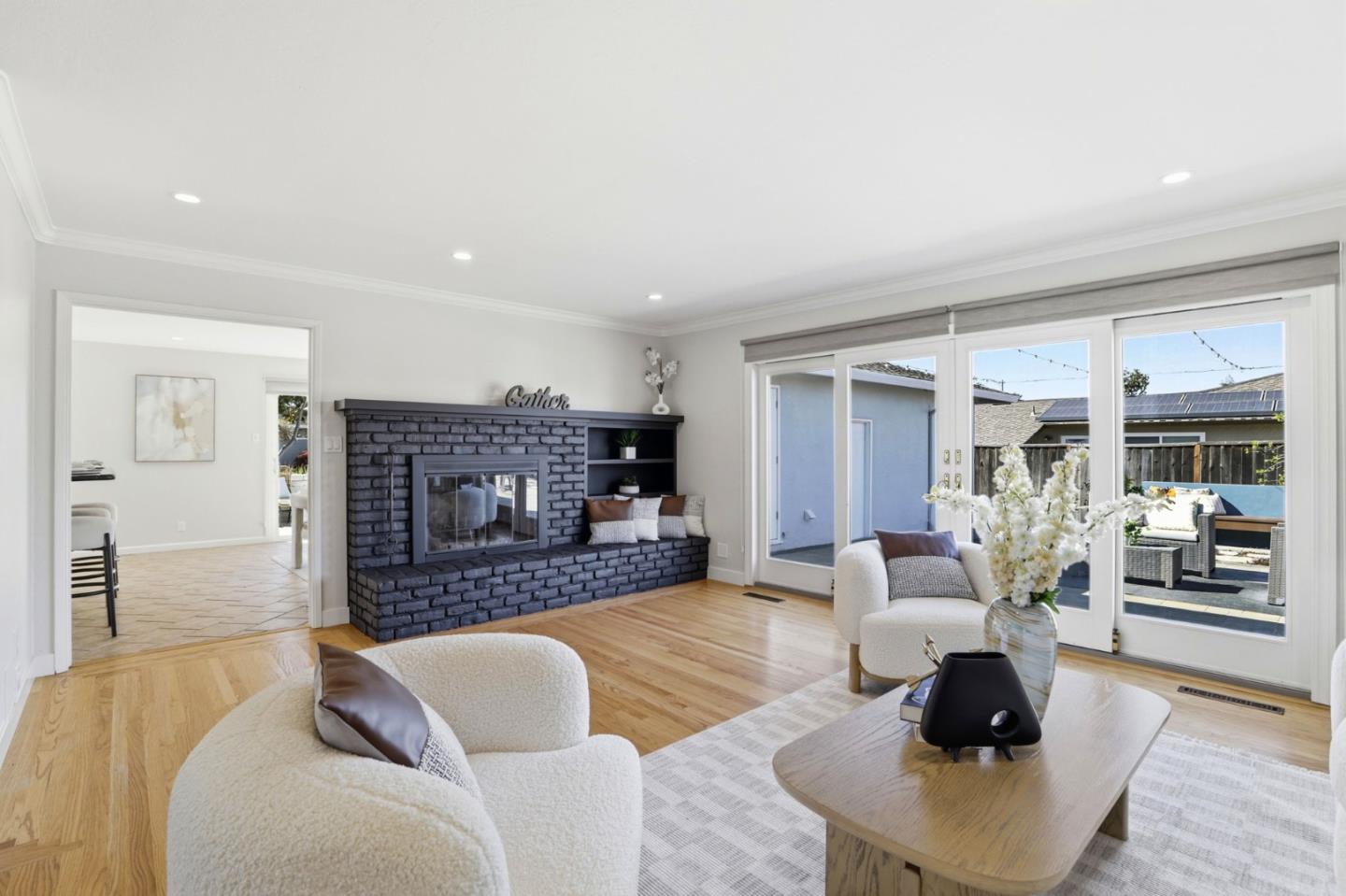 Detail Gallery Image 5 of 61 For 1079 the Dalles Ave, Sunnyvale,  CA 94087 - 3 Beds | 2/1 Baths