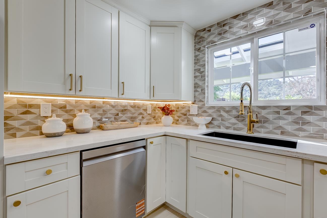 Detail Gallery Image 6 of 24 For 6217 Hopi Ct, San Jose,  CA 95123 - 3 Beds | 2 Baths