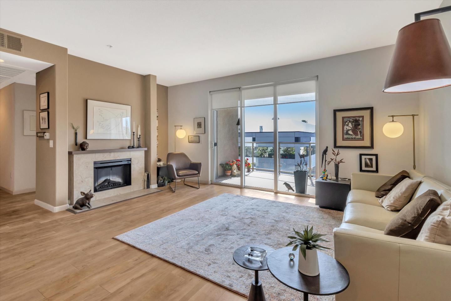 Detail Gallery Image 3 of 14 For Campisi Way,  Campbell,  CA 95008 - 2 Beds | 2 Baths