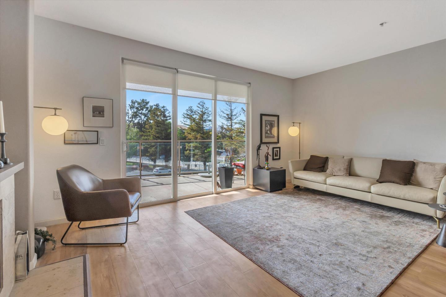 Detail Gallery Image 4 of 14 For Campisi Way,  Campbell,  CA 95008 - 2 Beds | 2 Baths