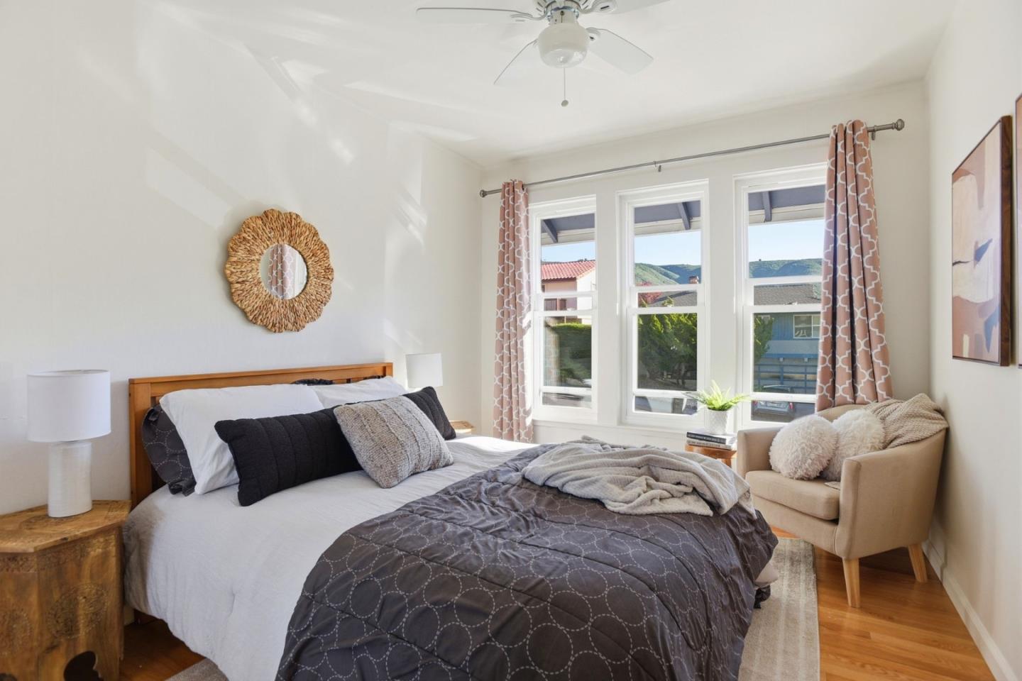 Detail Gallery Image 19 of 46 For 1155 Grand Teton Dr, Pacifica,  CA 94044 - 3 Beds | 3 Baths