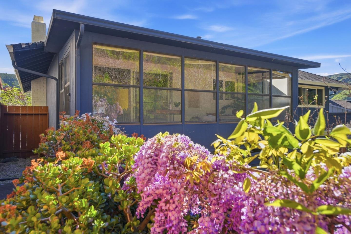 Detail Gallery Image 39 of 46 For 1155 Grand Teton Dr, Pacifica,  CA 94044 - 3 Beds | 3 Baths