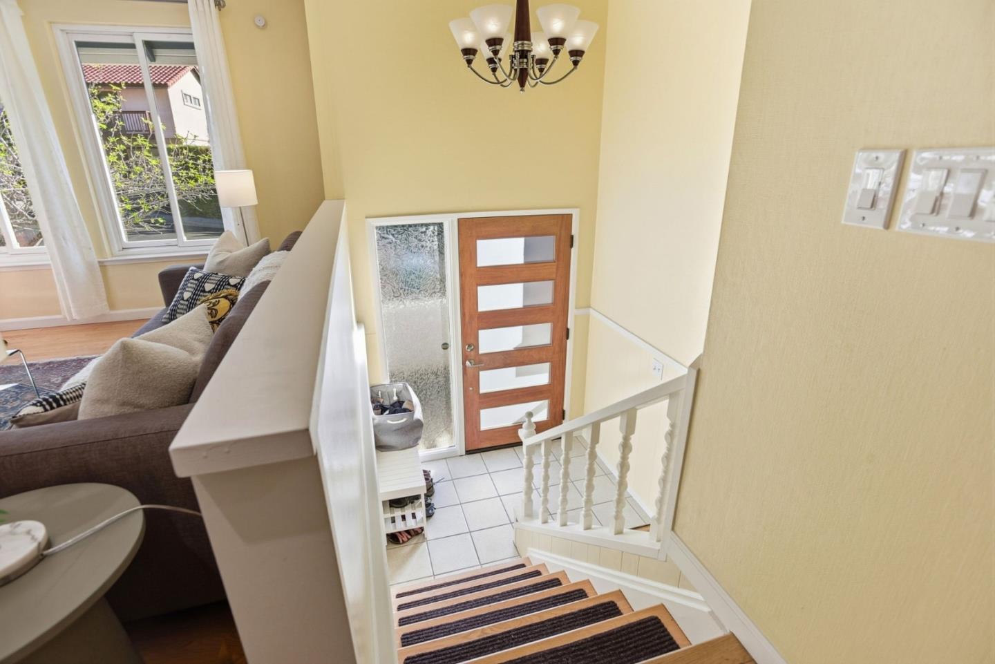 Detail Gallery Image 4 of 46 For 1155 Grand Teton Dr, Pacifica,  CA 94044 - 3 Beds | 3 Baths