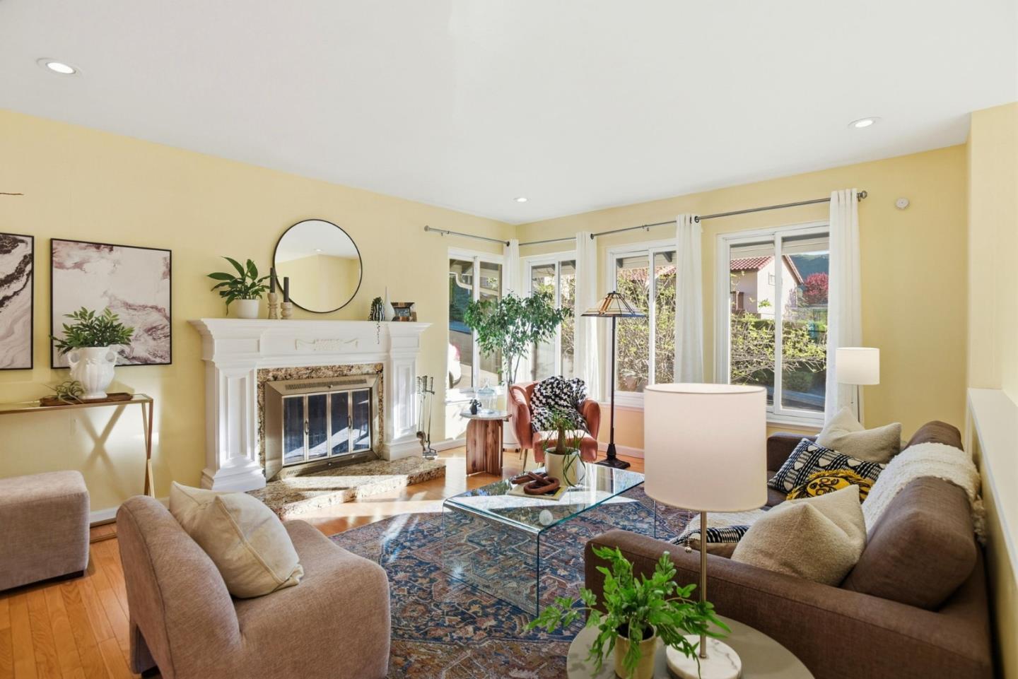 Detail Gallery Image 6 of 46 For 1155 Grand Teton Dr, Pacifica,  CA 94044 - 3 Beds | 3 Baths