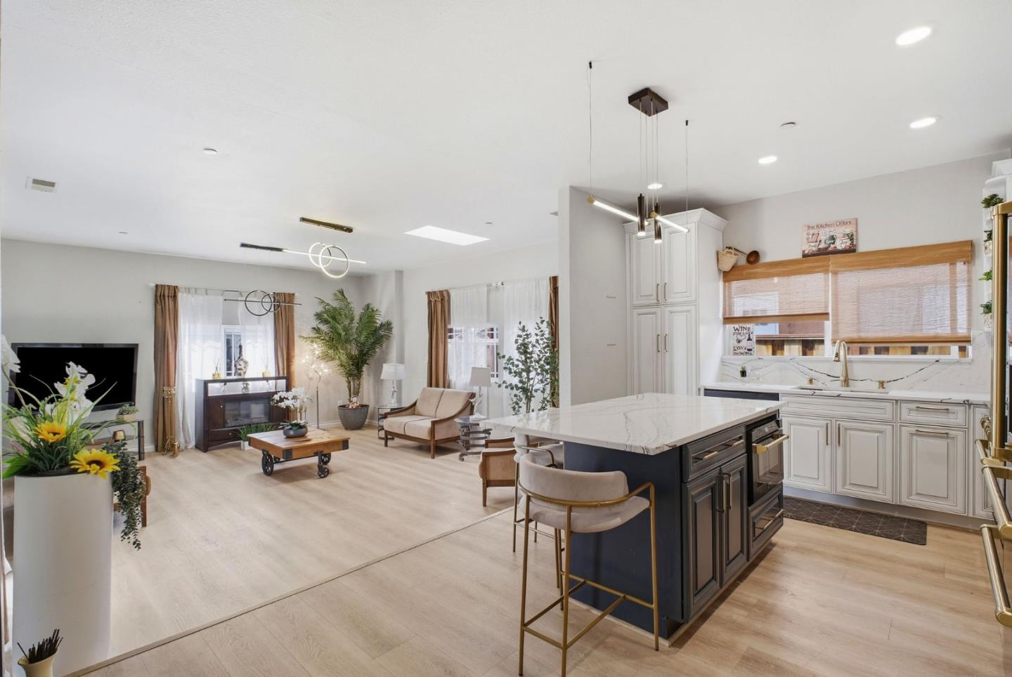 Detail Gallery Image 8 of 26 For 36985 Walnut St, Newark,  CA 94560 - 4 Beds | 3 Baths