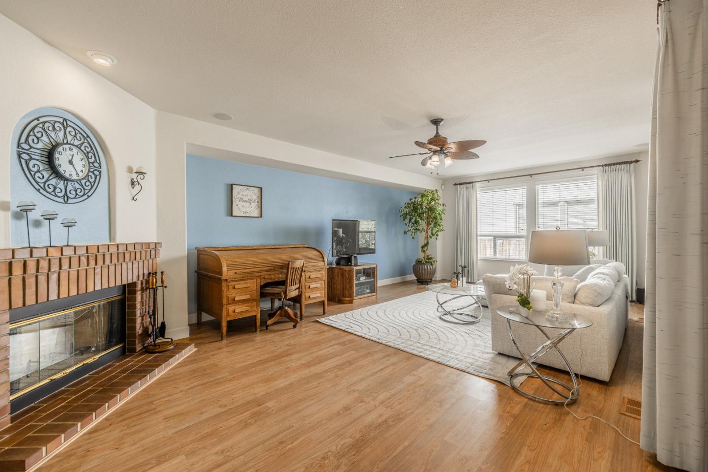 Detail Gallery Image 12 of 47 For 1533 Calco Creek Dr, San Jose,  CA 95127 - 6 Beds | 4 Baths