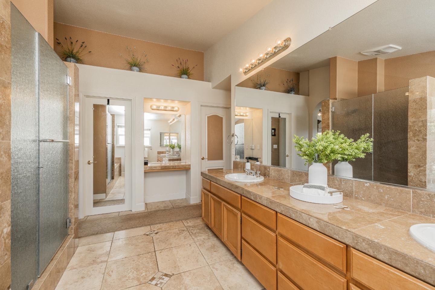 Detail Gallery Image 21 of 47 For 1533 Calco Creek Dr, San Jose,  CA 95127 - 6 Beds | 4 Baths